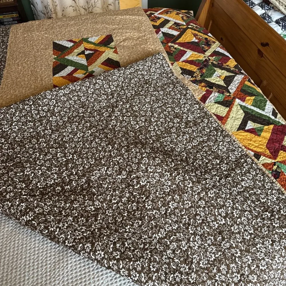 Amazing Vintage Handmade Joyful Plaid Quilt With Pillow Tuck Queen